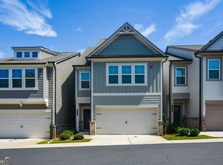 356 Hayden Cir, Woodstock, GA 30188