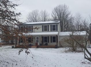 2071 Kent Ln, Utica, OH 43080