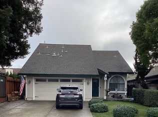 8000 Mitchell Dr, Rohnert Park, CA 94928