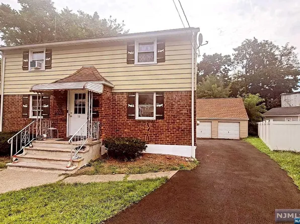10 Christopher Ct, Lodi, NJ 07644