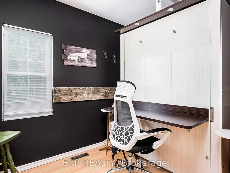 27 Sunnidale Rd S — Photo 7