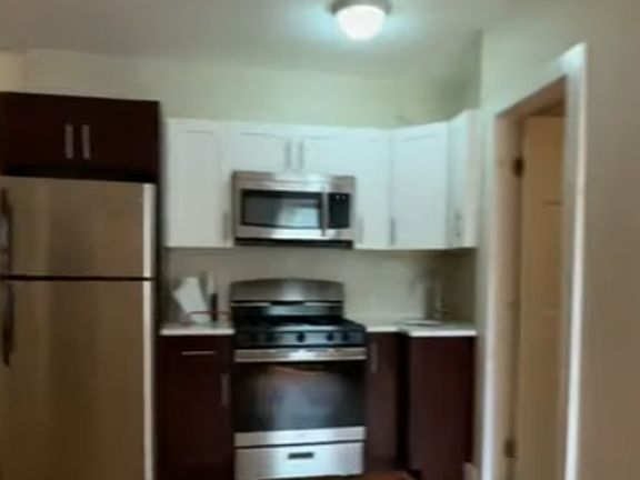 3rd image of 671 Hancock St Floor 1