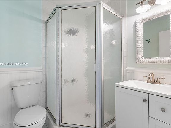 5th image of 1337 NE 16th Avenue