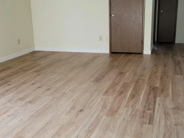 3221 SE Morrison St APT 5, Portland, OR 97214