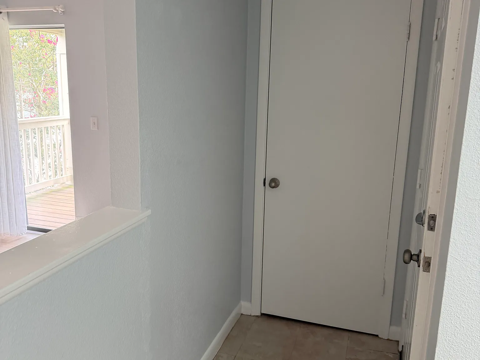 1 bed, 800 sqft, $1,950 — Photo 3
