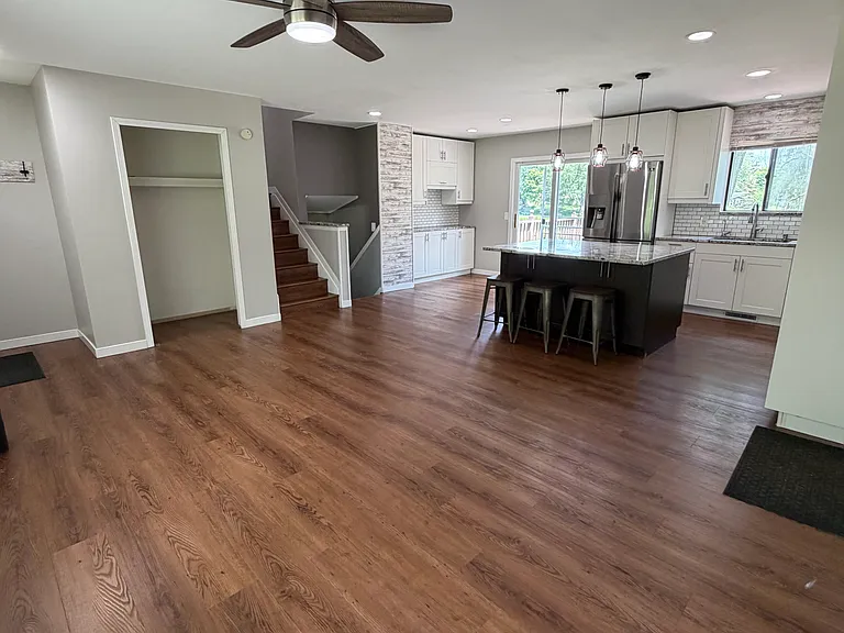 4544 Hillview Shrs — Photo 11