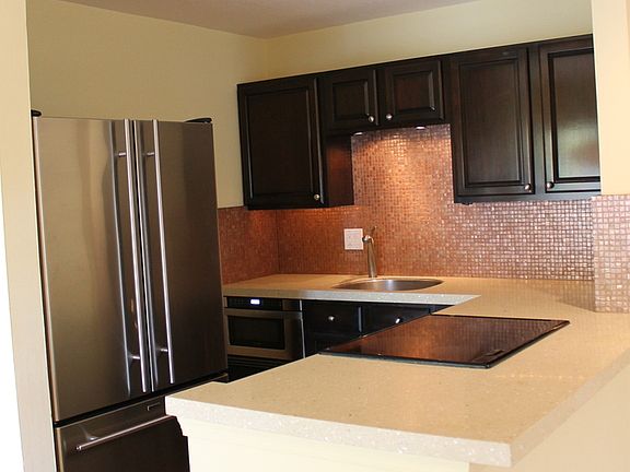 5th image of 138 W America St APT 38
