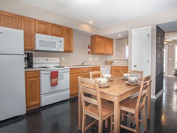 5th image of 1496 N Kinser Pike #3B-1504Sqft