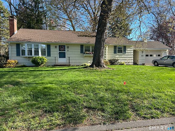2nd image of 1 Hillcrest Road