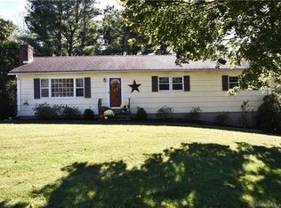 7 Johnny Appleseed Dr, Sandy Hook, CT 06482