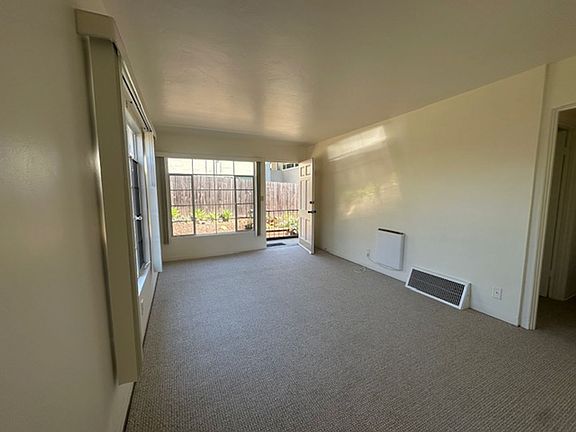 5th image of 2104 Bath St