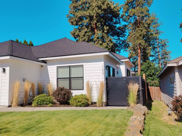 1237 SW Wheeler Pl