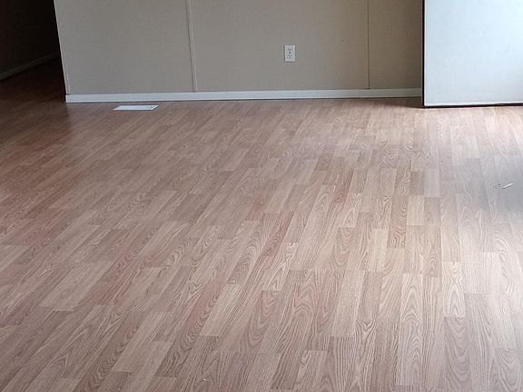 2nd image of 50 Robin Hood Dr