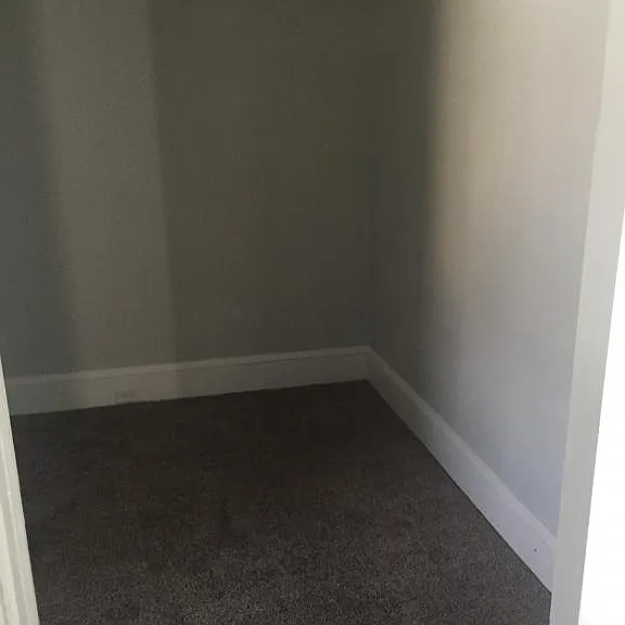 1872-1874 Davis St #4 — Photo 3