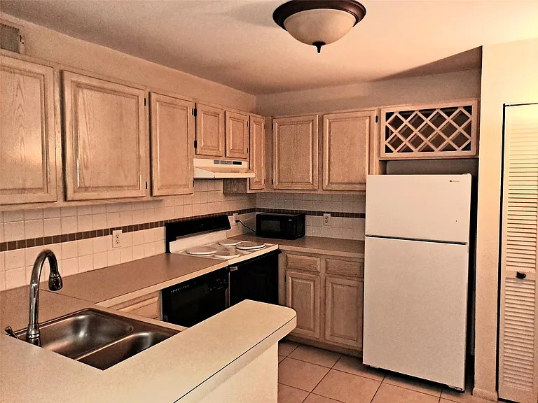 1845 Palm Cove Blvd #8-107 — Photo 3