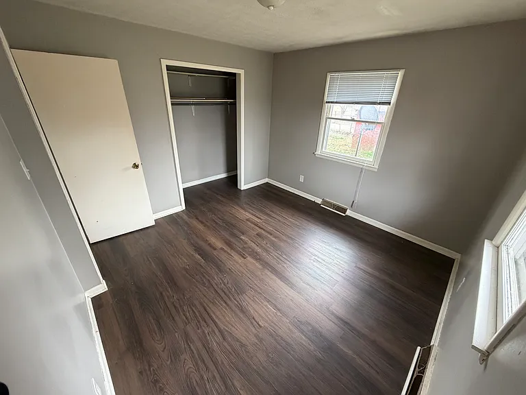 1410 W Atlantic St #B — Photo 7