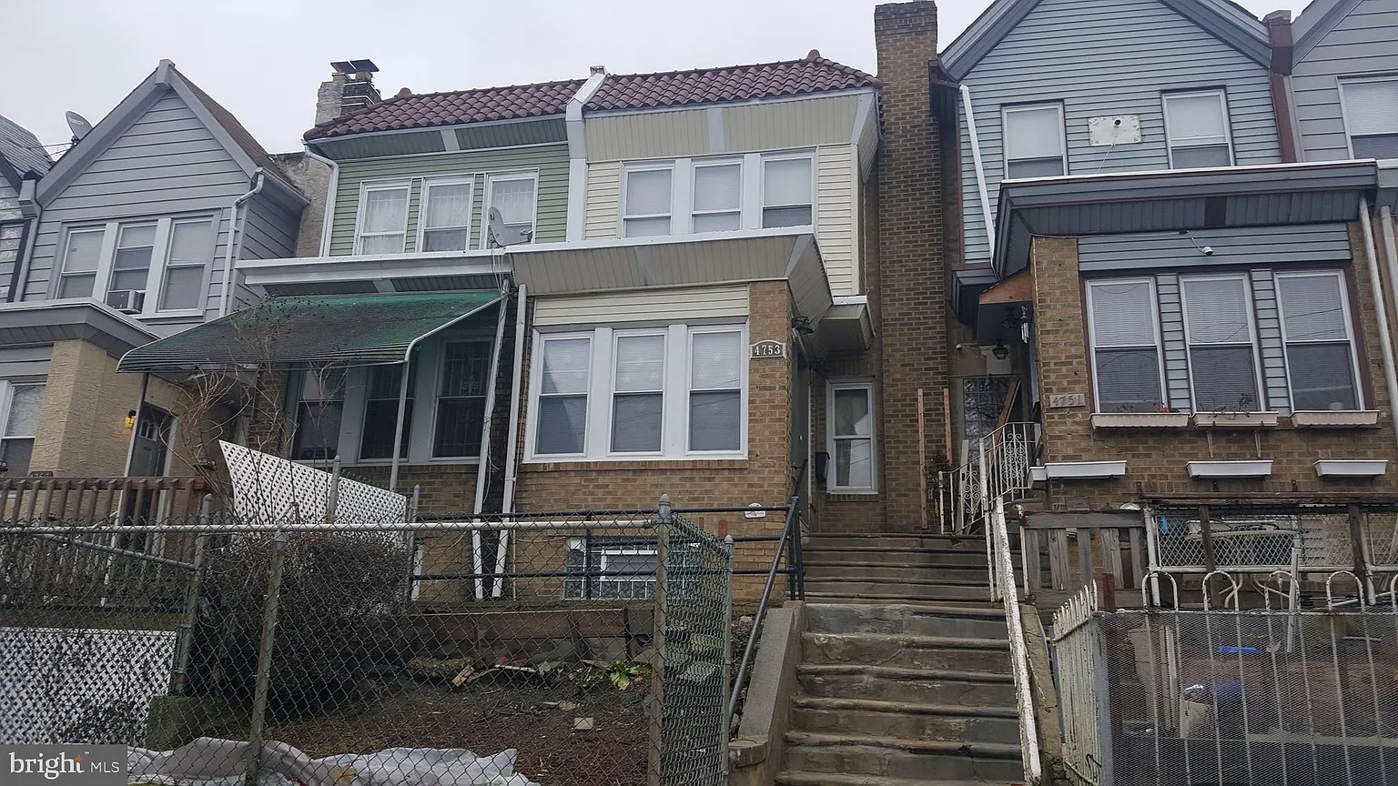 4753 Whitaker Ave photo 1