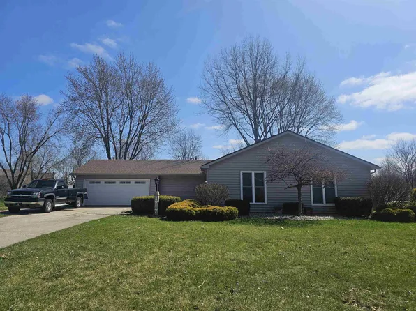 1717 Buckskin Dr, Fort Wayne, IN 46804