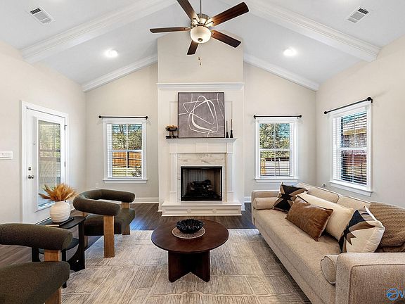 4th image of 307 Anna Dora Way