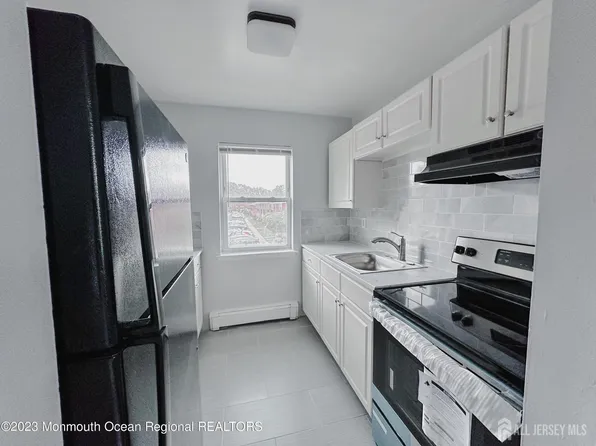 289 Main St APT 6K, Spotswood, NJ 08884