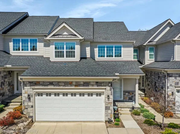 23884 Seminole Trl, Novi, MI 48375