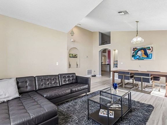 5th image of 7907 Magnolia Bend Ct