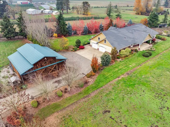 10667 Hovenden Ln NE, Woodburn, OR 97071