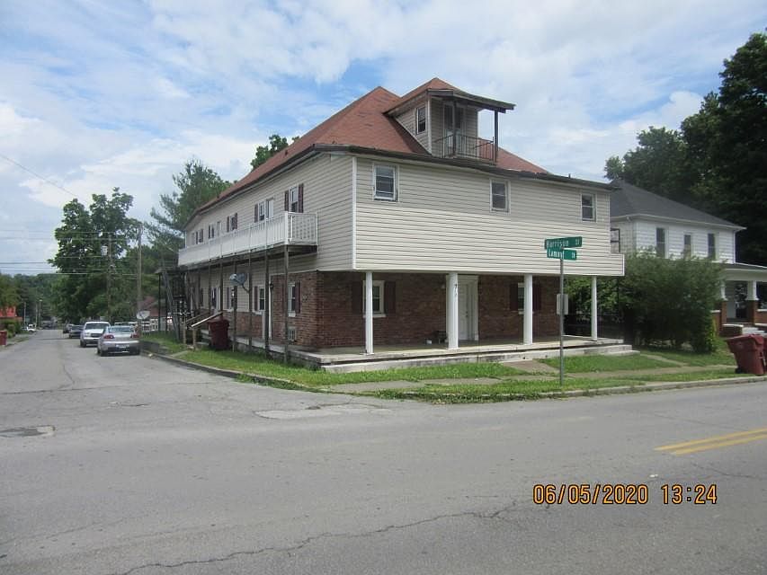 1st image of 712 Lamont St