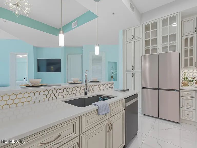 200 Ocean Crest Dr #1111 — Photo 13