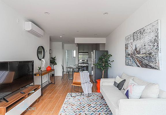 3rd image of 1223 Putman Ave #5H