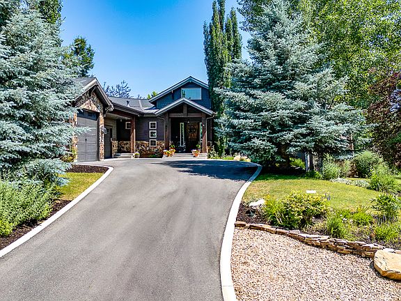 4th image of 611 Dutch Country Ct
