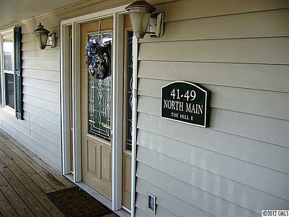 3rd image of 47 N Main St