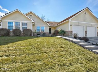 1504 W Orchard Ave, Selah, WA 98942