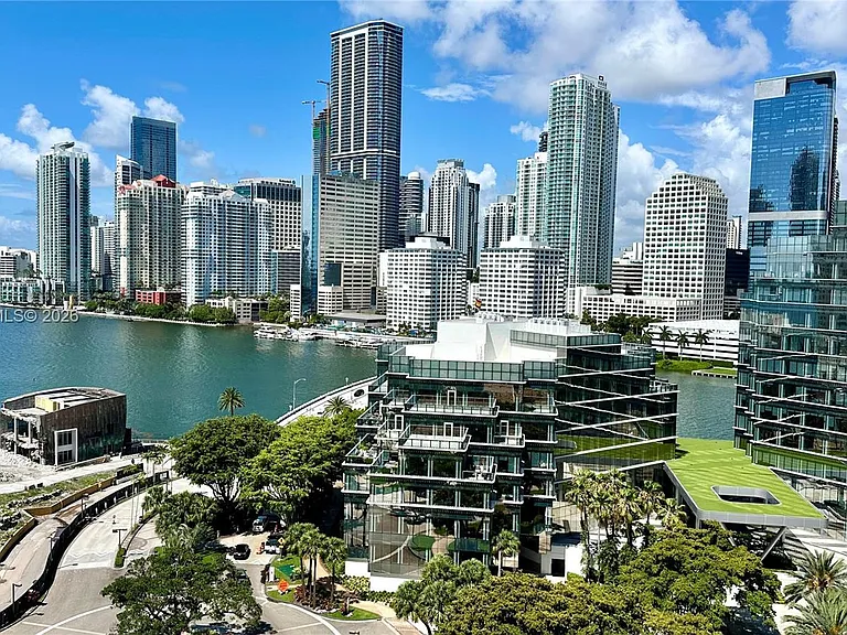 520 Brickell Key Dr #A1615 — Photo 18