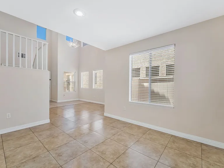 5078 Tioga Pass Ave — Photo 6
