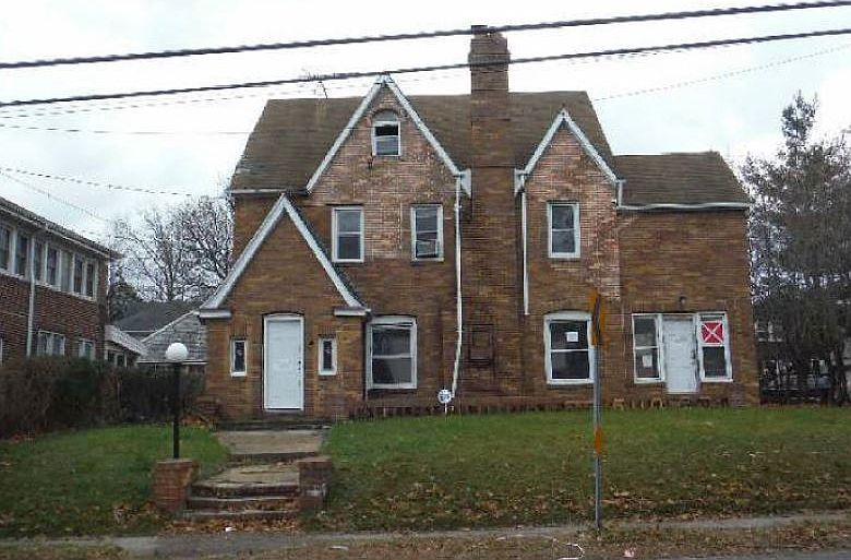 2nd image of 769 W Broadway