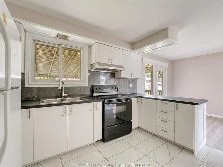 1243 Westcott Rd — Photo 15