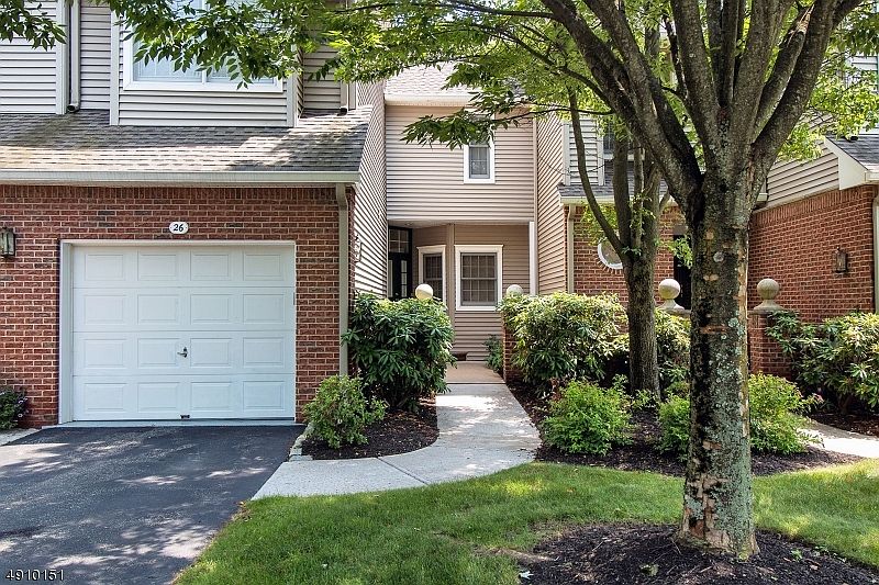 1st image of 26 CONKLIN CT C0092