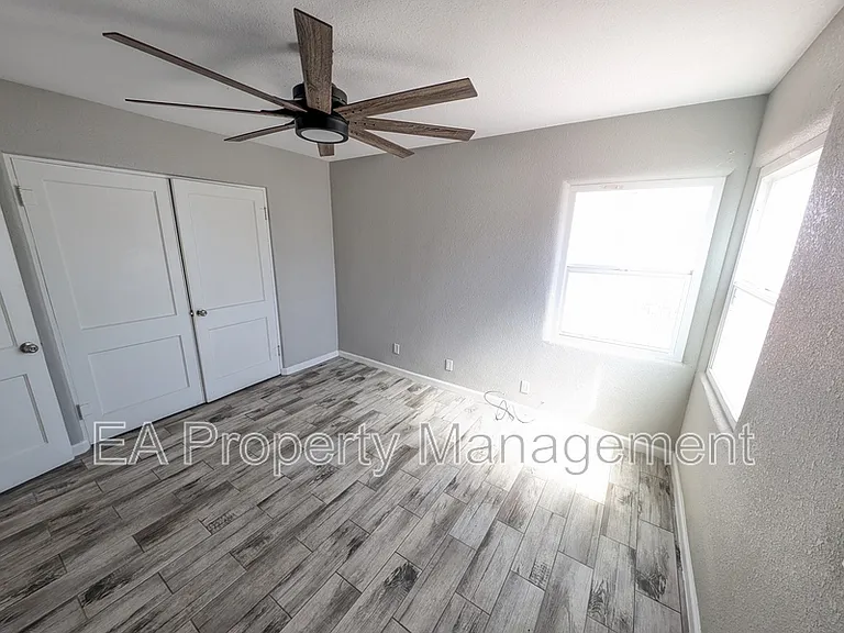 2913 Jefferson St NE — Photo 13