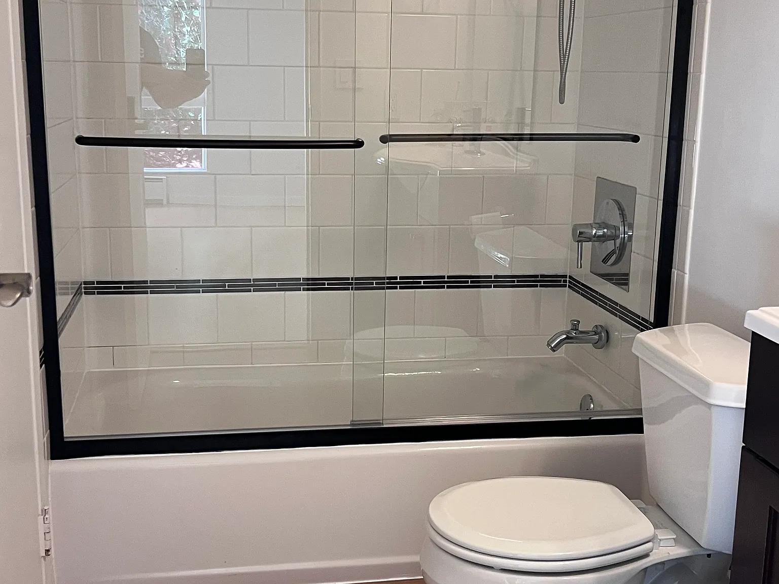 2 bed, 1.5 bath, 1128 sqft, $3,650 — Photo 4