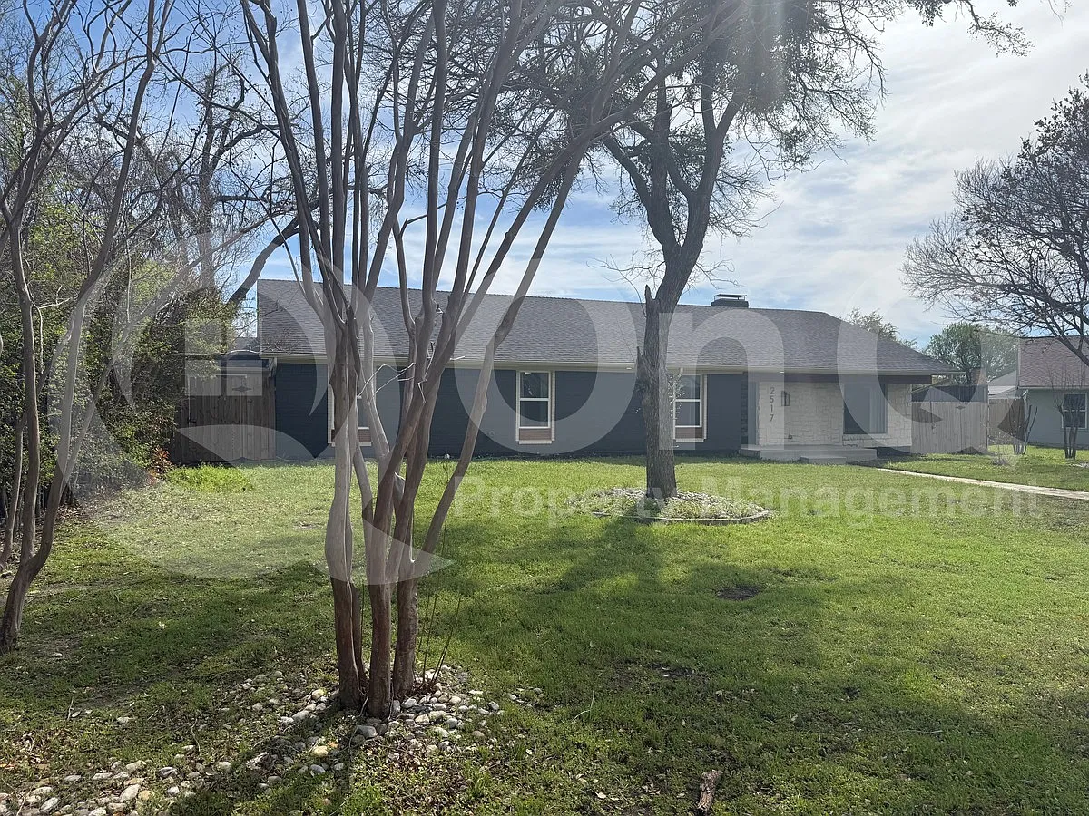 Building Photo - 2517 Canterbury Ct