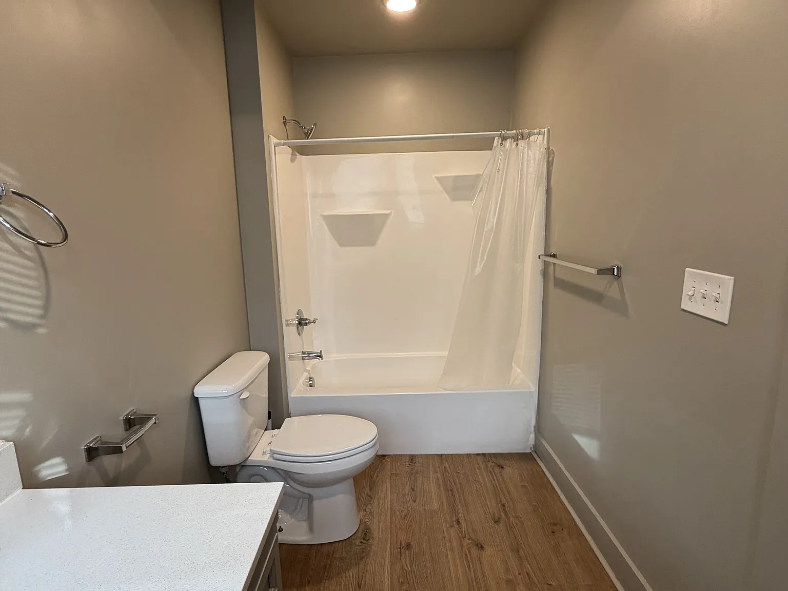 Studio, 345 sqft, $800 — Photo 4