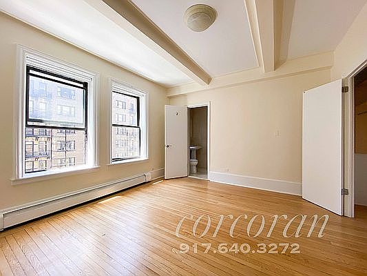 5th image of 147 W 79th St #5A