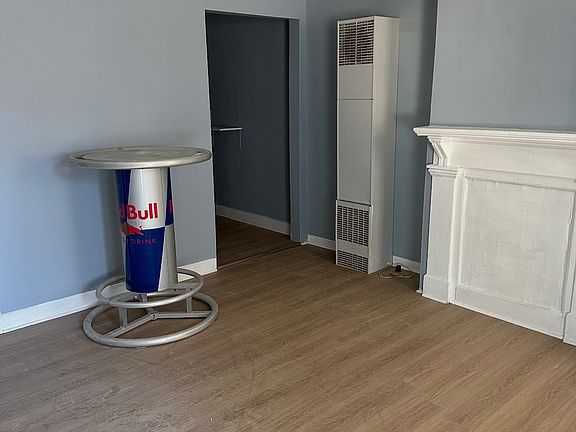 2nd image of 491 Washington Ave APT 1