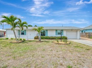 2490 11th St, Englewood, FL 34224