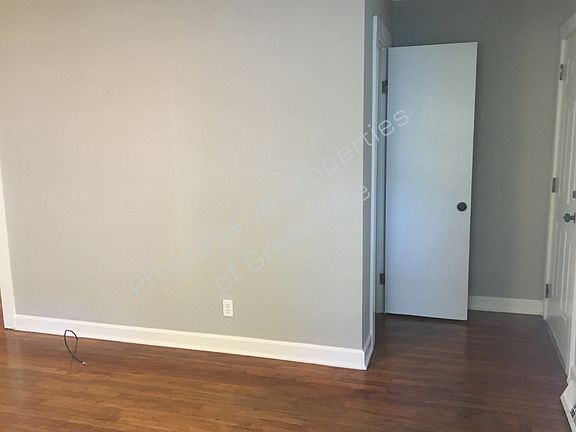 3rd image of 15 Catherine Ave