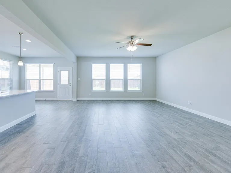 313 Roundstone Rd — Photo 15