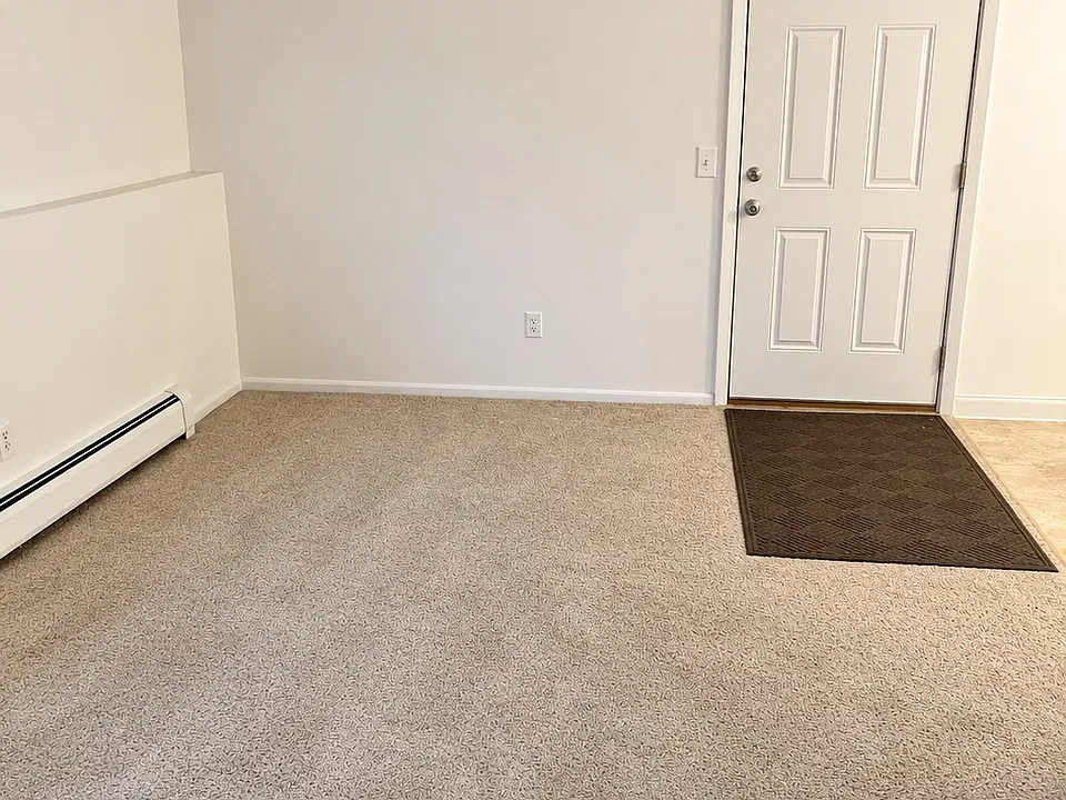 4221 Eau Claire Pl #4