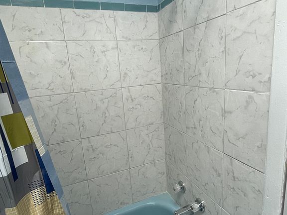 5th image of 10011 Ferndale St Floor 2