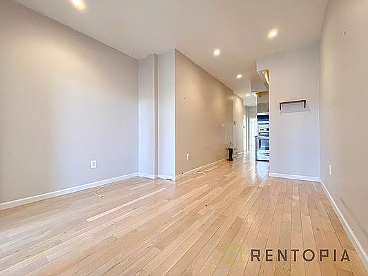 4th image of 644 Wilson Ave #2L